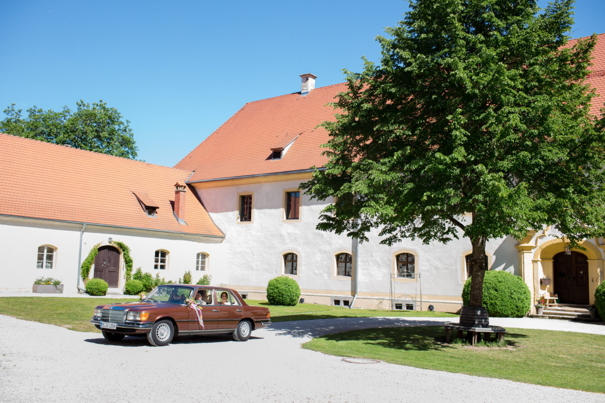 wedding in schloss ehrenfels