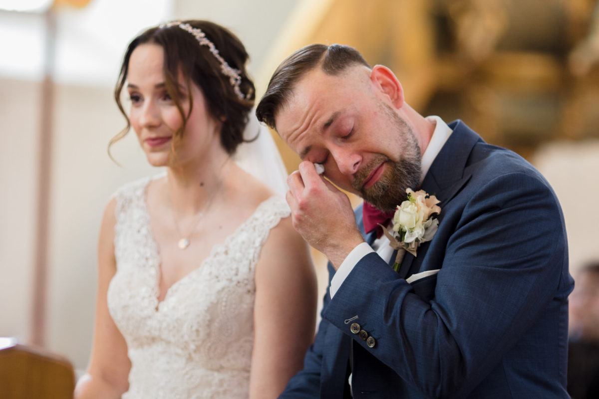 emotional wedding photos