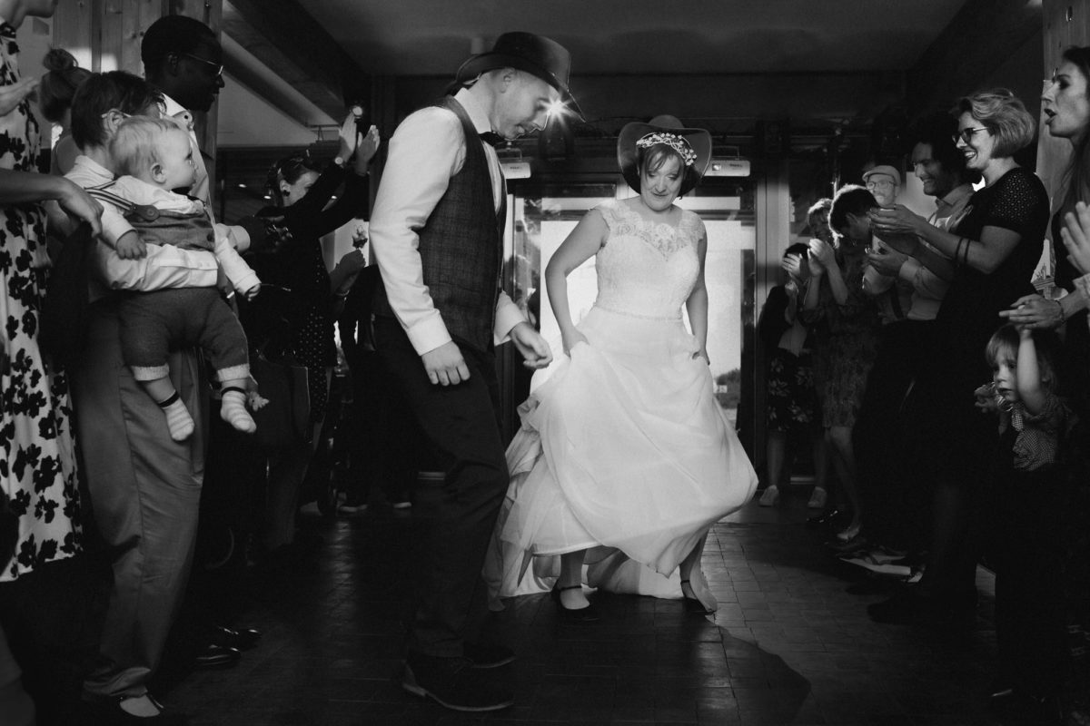 danca country no casamento